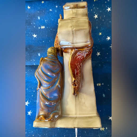 Manger Scene Ceramic Christmas Light with Cross - Picture 8 of 10